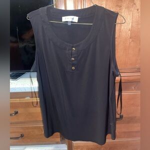 Brand: Cones Studio Color: black Size: XL